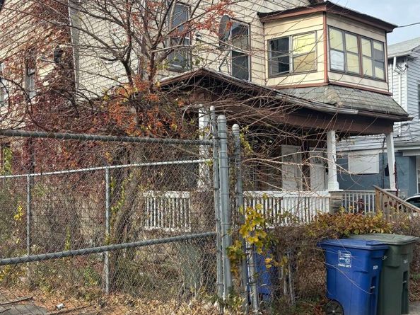 179 4th Street, Bridgeport CT 06607