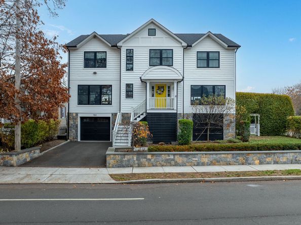 783 Reef Road, Fairfield CT 06824