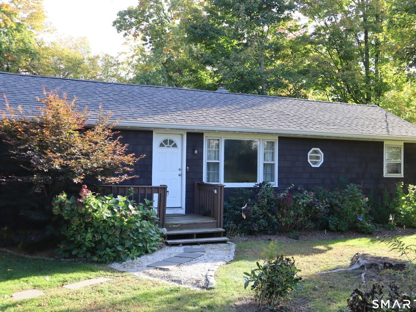 59 Gillotti Road, New Fairfield CT 06812