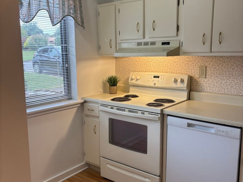 415 Asbury Ridge 415, Shelton CT 06484