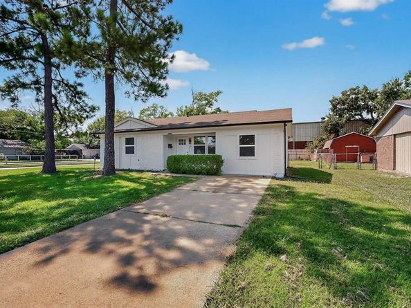 10142  Pebble Valley Lane , Dallas Texas 75217