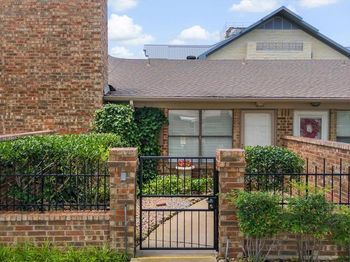 1109  Glenbrook Street 