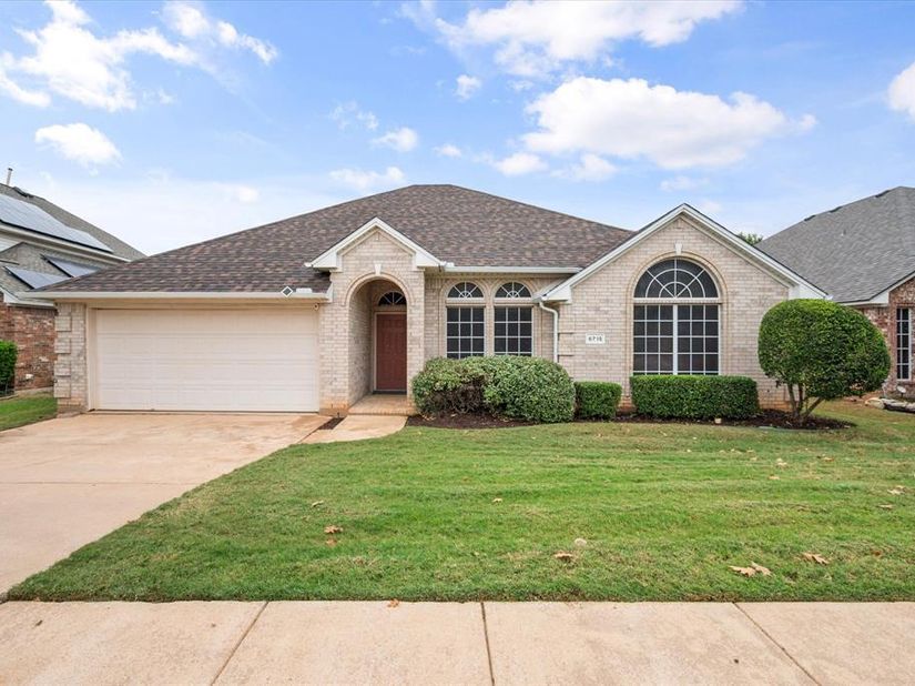 6715  Canis Drive , Arlington Texas 76001