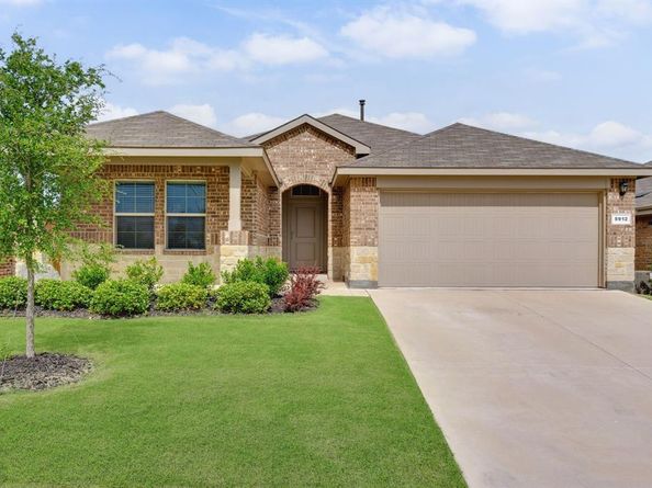 5912  Piedrosa Court , Denton Texas 76226