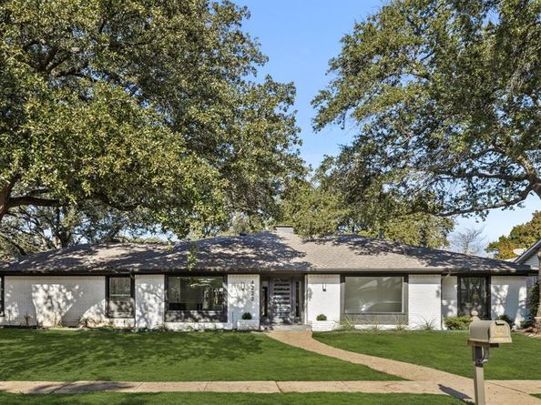 4223  Boca Bay Drive , Dallas Texas 75244