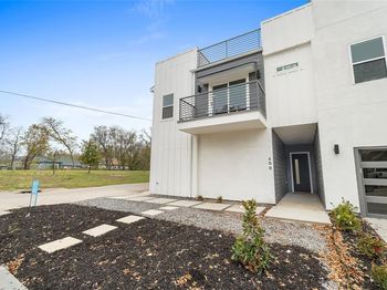 400 S Henderson Avenue 