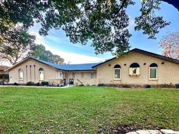 6515  Ridgeview Circle 