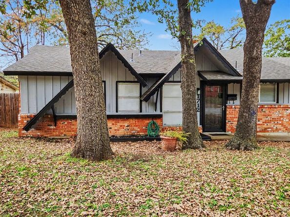 1712  Warren Lane , Fort Worth Texas 76112