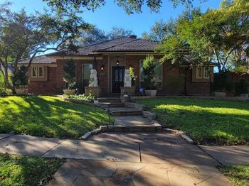 2013  Diamond Oaks Drive 