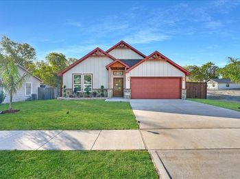 8321  raymond Avenue 