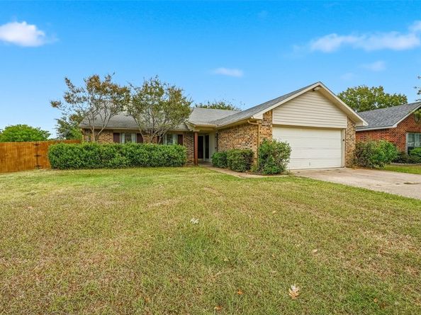 6909  Greenspring Drive , Arlington Texas 76016