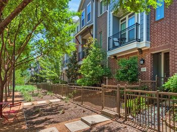 1141  Tea Olive Lane 