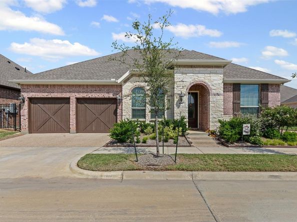 4747  Kings Garden Parkway , Arlington Texas 76005