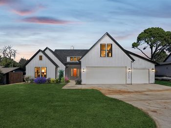 2638  Evinrude Drive 