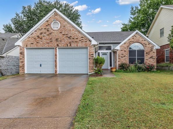 10101  Long Rifle Drive , Fort Worth Texas 76108