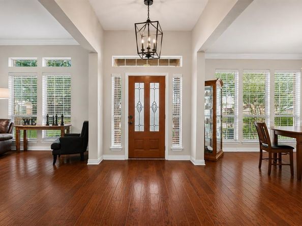 1001  Lochness Lane , Garland Texas 75044