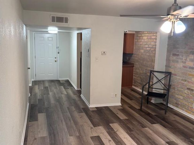 6004  Westridge Lane  705, Fort Worth Texas 76116