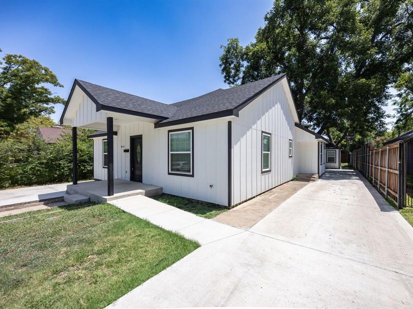 809  Haynes Avenue , Fort Worth Texas 76103