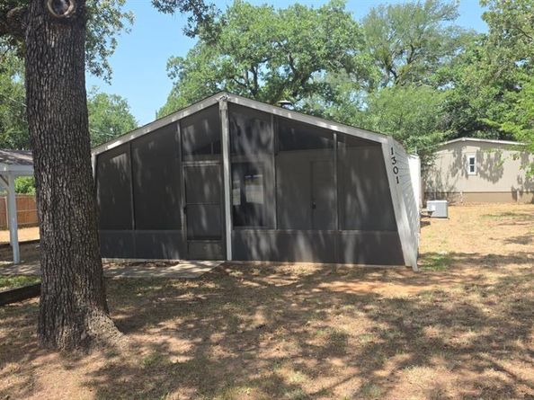 1301  Pelican Circle , Pelican Bay Texas 76020