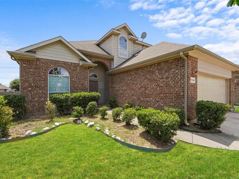 7420  Alverstone Drive , Fort Worth Texas 76120