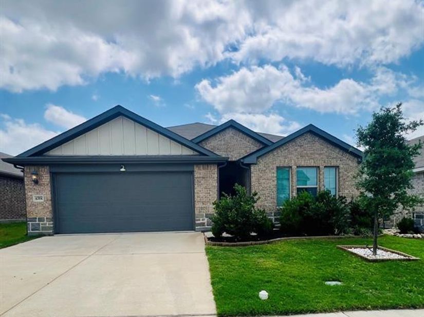 6304  Dry Gulch Trail , Fort Worth Texas 76179