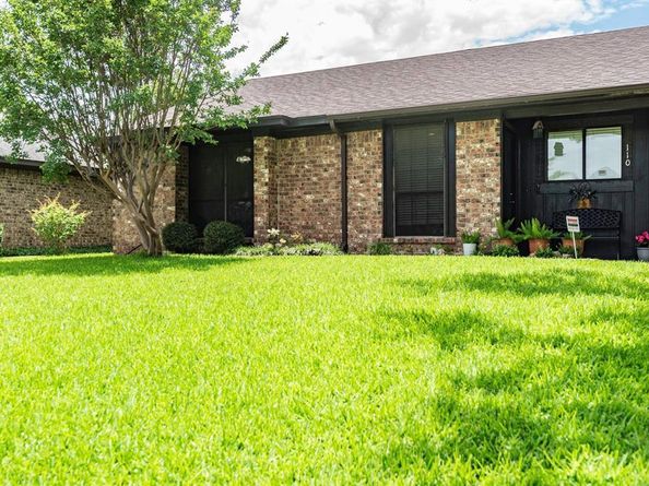110 E Amberway Lane , Garland Texas 75040