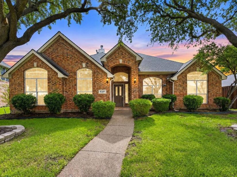 8308  Halkin Court , Plano Texas 75024