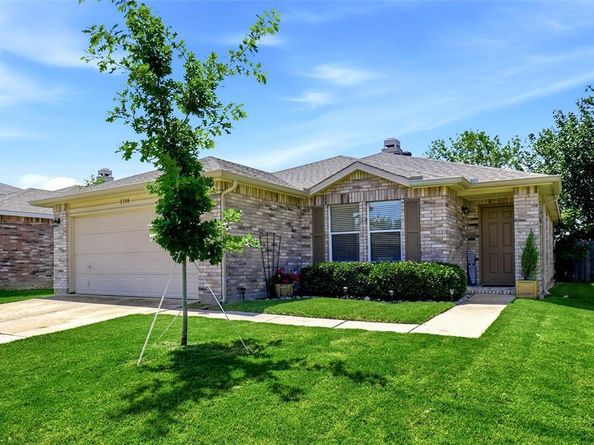 2208  Maple Drive , Little Elm Texas 75068