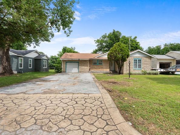 813  Truman Street , Arlington Texas 76011