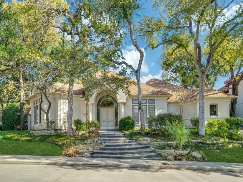 7111  Hill Forest Drive , Dallas Texas 75230