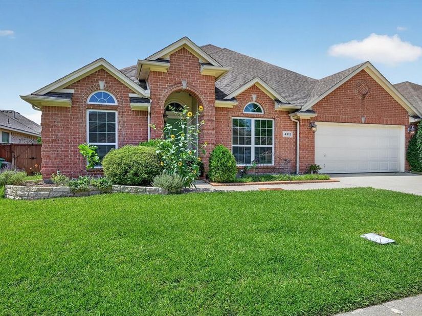 4312  Wyndham Drive , Fort Worth Texas 76244