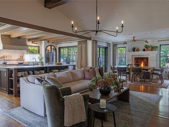 6861 E Mockingbird Lane 