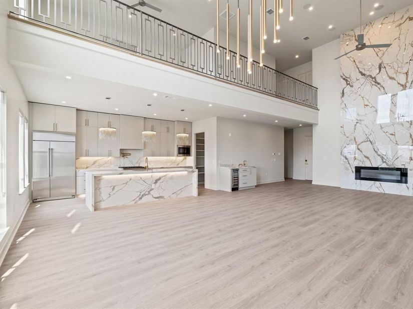 1900 S Ervay Street  606, Dallas Texas 75215