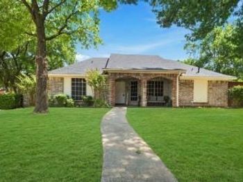 937  Knollwood Drive 