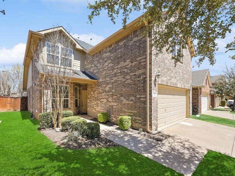 421  Marshall Way , Lantana Texas 76226