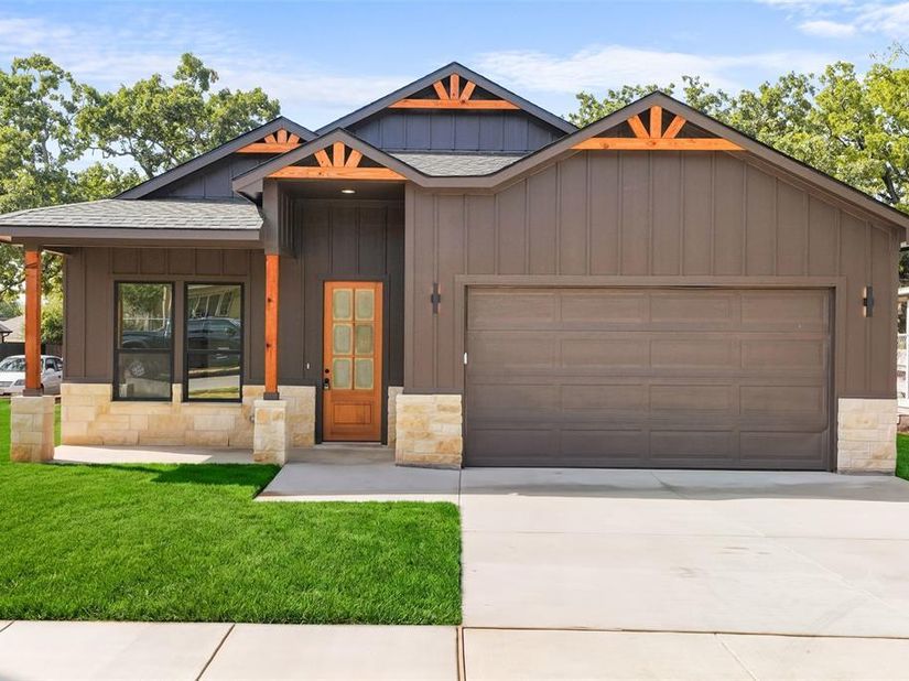 4918  Sunshine Drive , Fort Worth Texas 76105