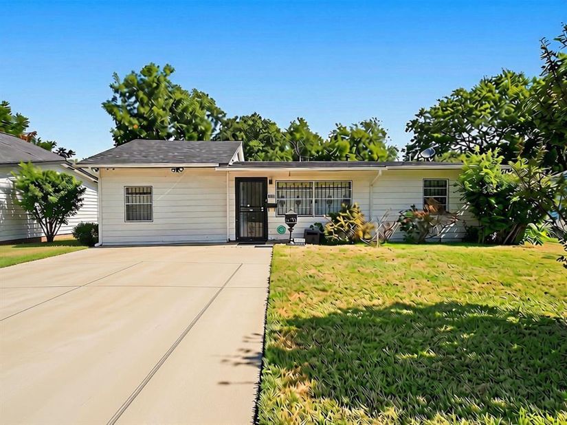 4105  Fairlane Avenue , Fort Worth Texas 76119