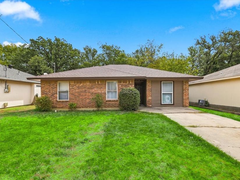921  Baldwin Street , Denton Texas 76205