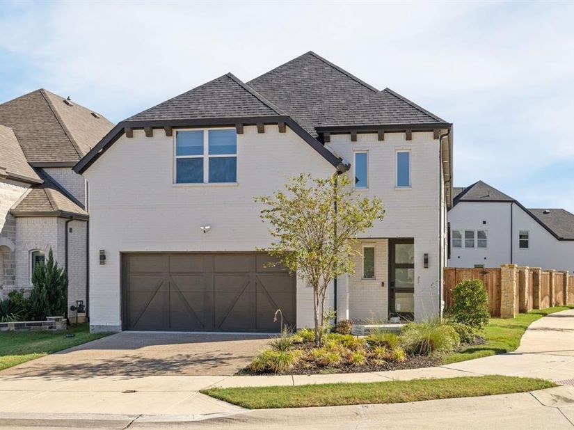 913  Essex Boulevard , Lewisville Texas 75056