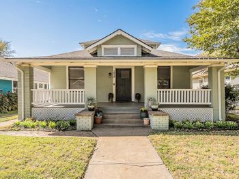1928  Fairmount Avenue 