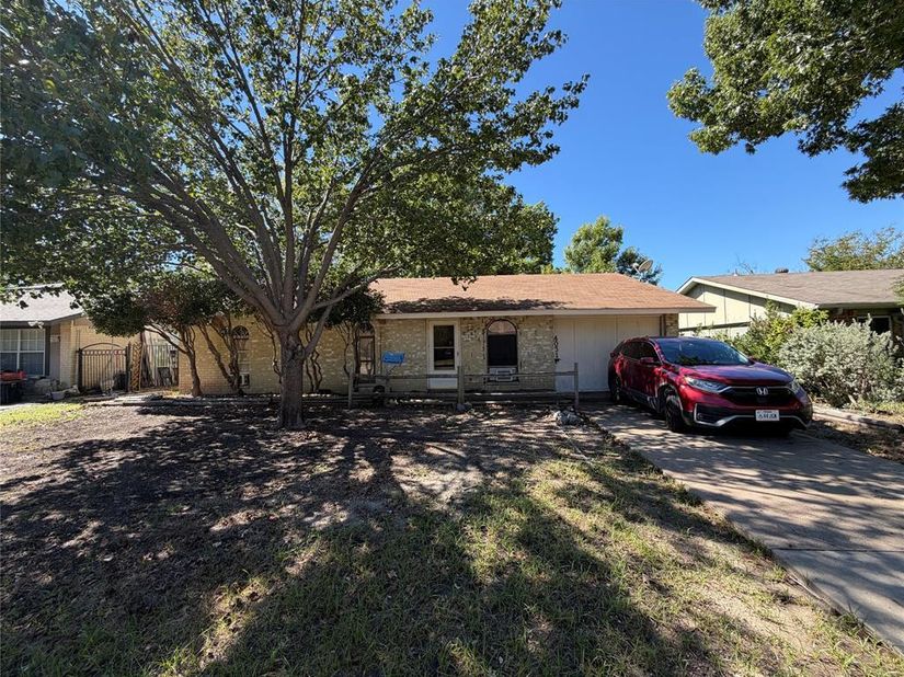 4031  Hartford Drive , Garland Texas 75043