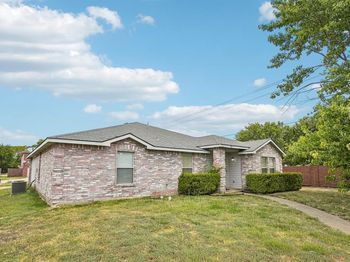 659  Pondview Drive 