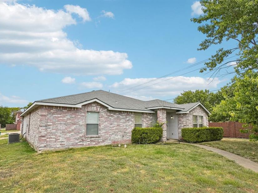 659  Pondview Drive , Cedar Hill Texas 75104
