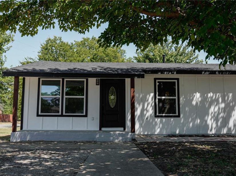 3464  Weber Street , Fort Worth Texas 76106