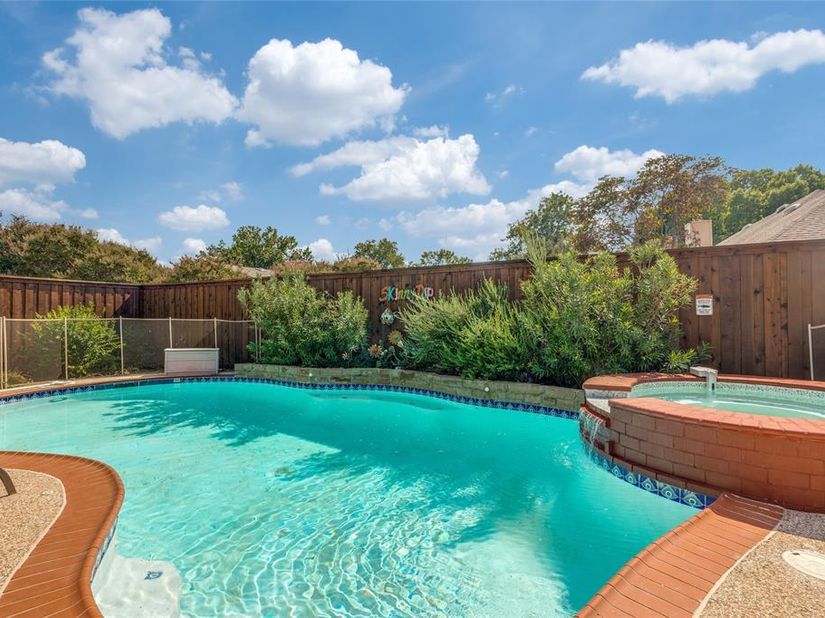 5013  Country Place Drive , Plano Texas 75023