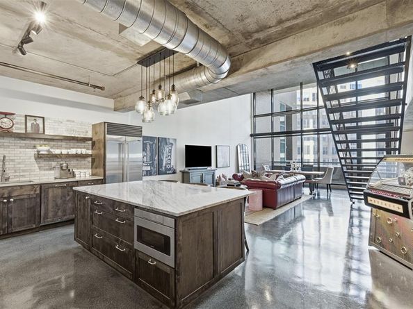 1999  Mckinney Avenue  1205, Dallas Texas 75201