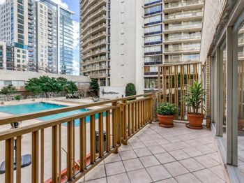 6211 W Northwest Highway 