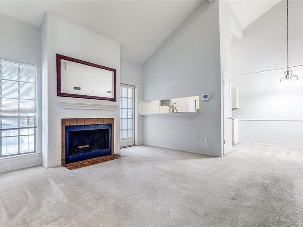 5981  Arapaho   1106, Dallas Texas 75248