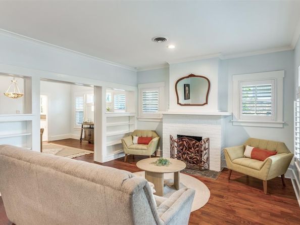 1204  Virginia Place , Fort Worth Texas 76107