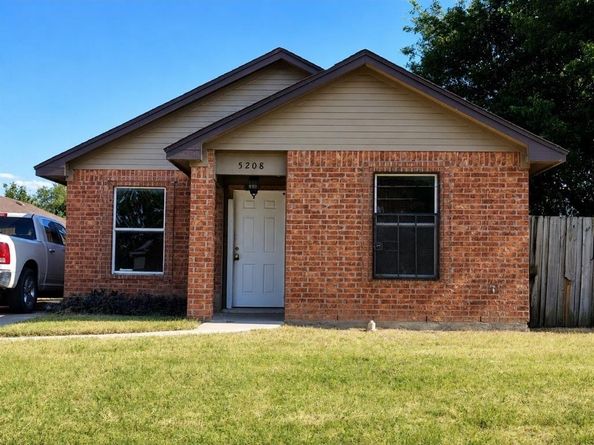 5208  Carol Avenue , Fort Worth Texas 76105